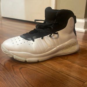 Curry 4’s